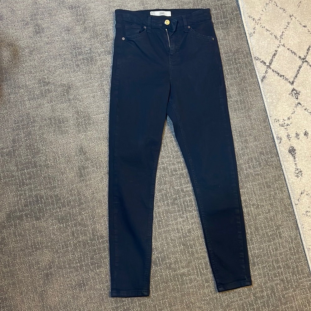 Top shop blsck jeans no distressing. High waisted skinny . ankle jeans